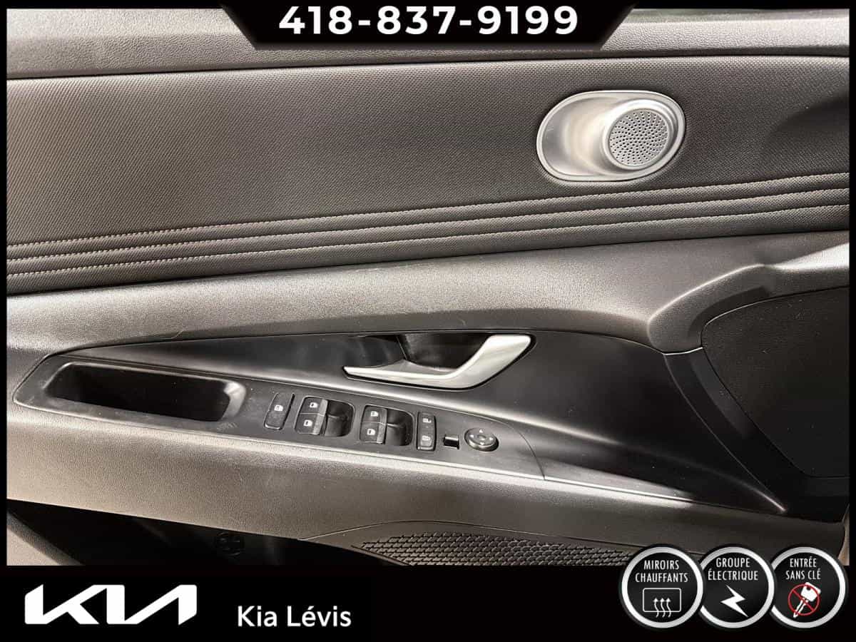 Image 12 Hyundai Elantra Preferred IVT avec ensemble technologie 2025