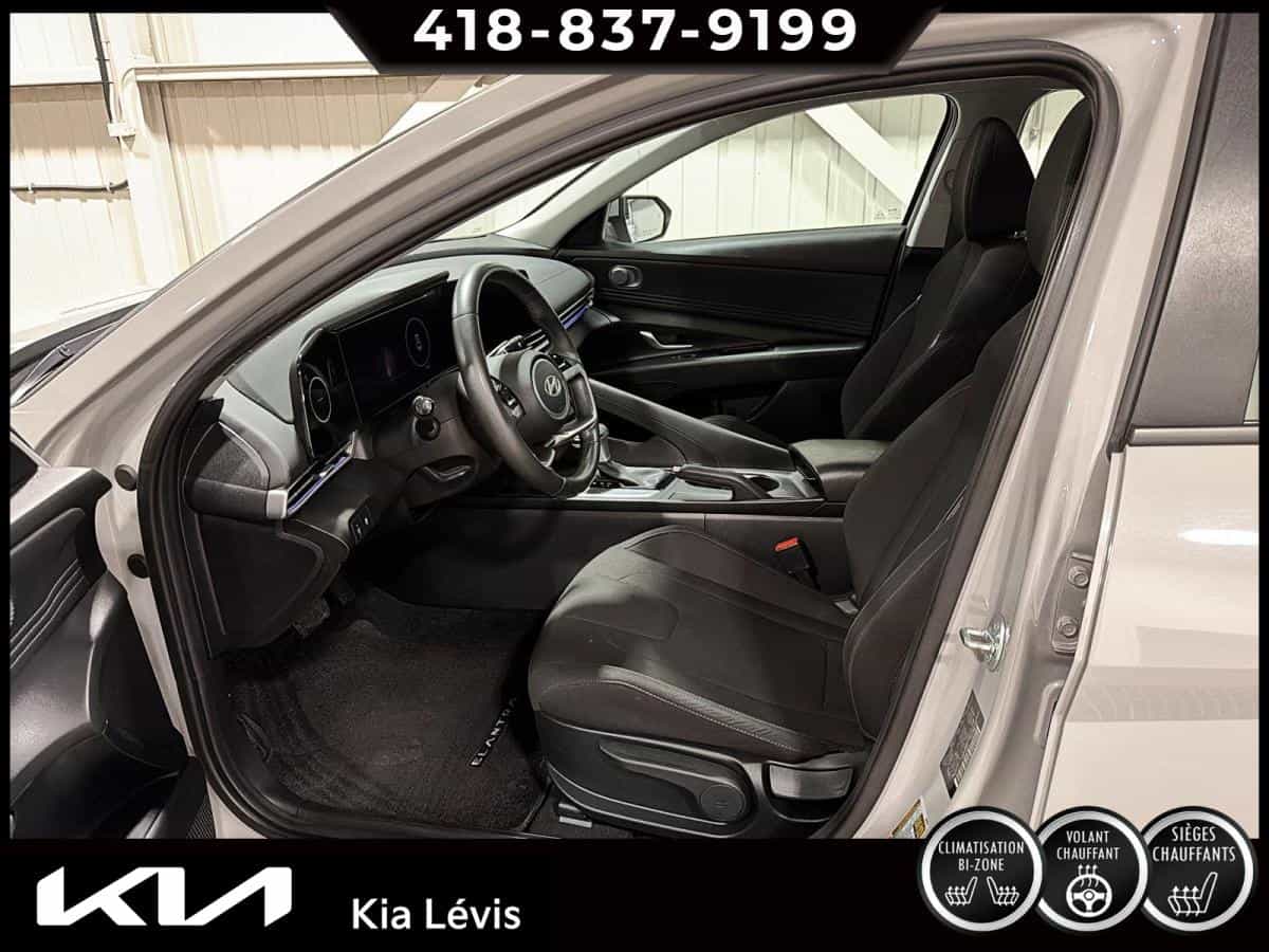 Image 13 Hyundai Elantra Preferred IVT avec ensemble technologie 2025