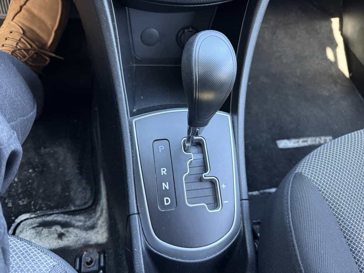 Image 6 Hyundai Accent Voiture à hayon, 5 p boîte auto GL *Disp. lim.* 2013