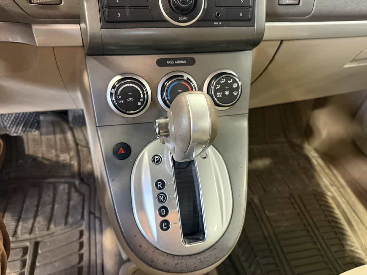 Image 6 Nissan Sentra Berline 4 portes I4, CVT 2,0 2012