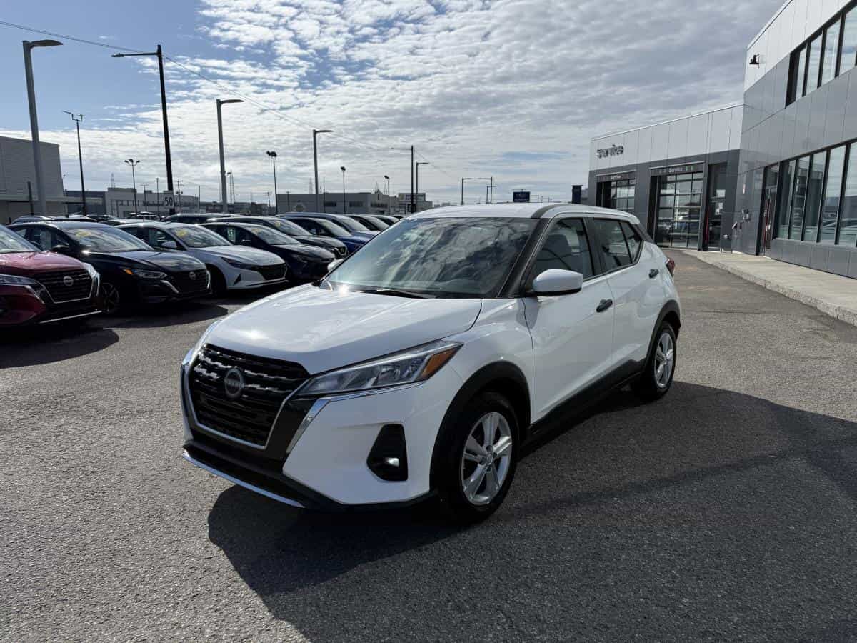 2024 Nissan Kicks S Ta - Image 1
