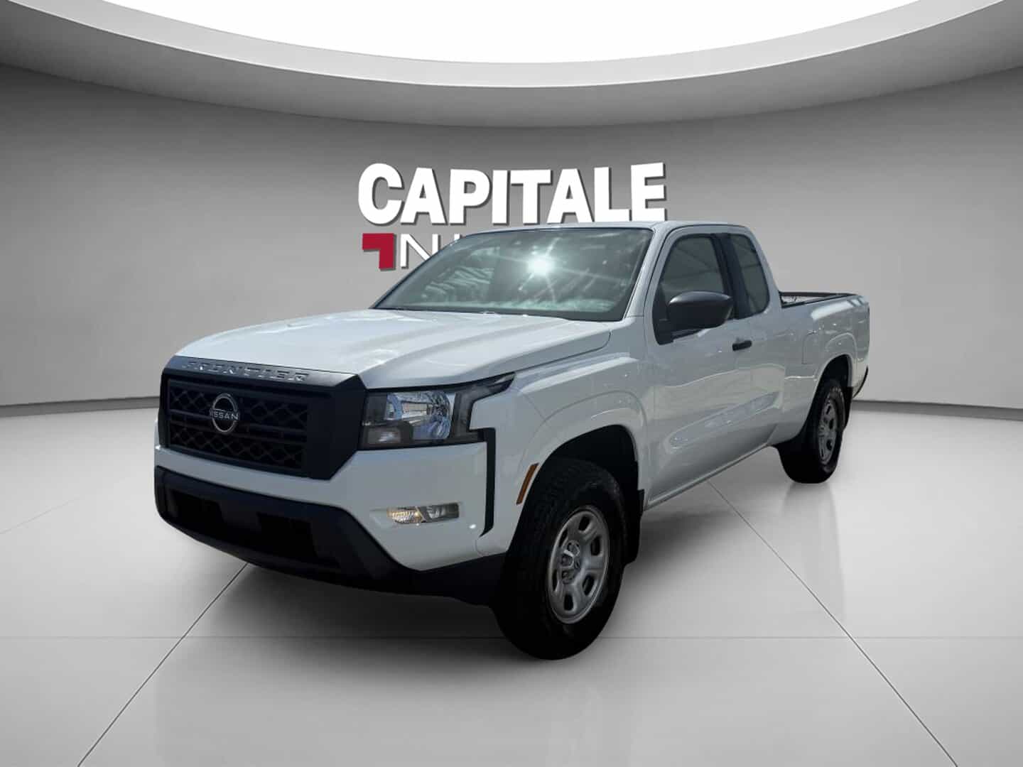 2022 Nissan Frontier SV King Cab caisse standard 4x4 - Image 1