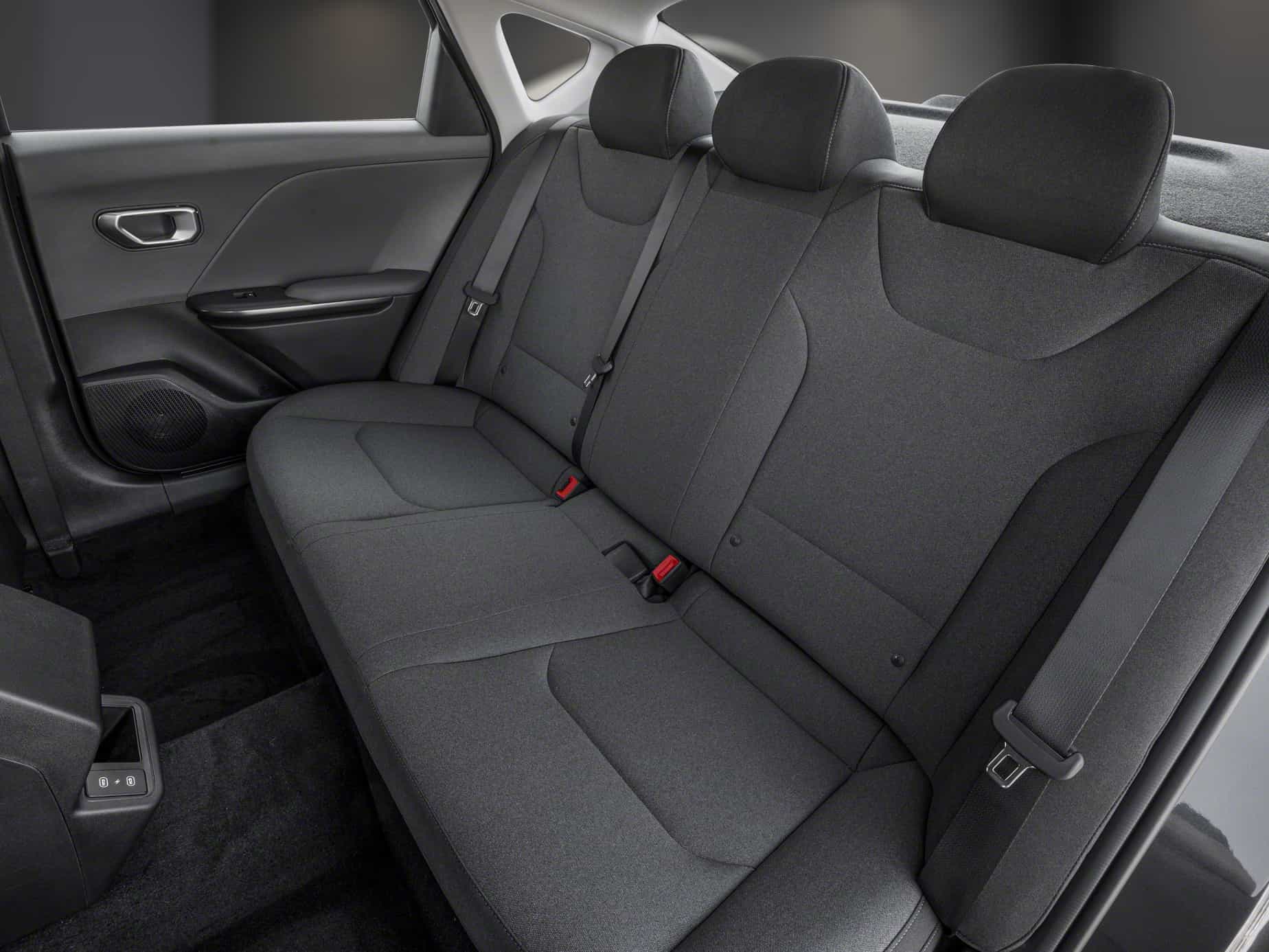 2025 Kia K4 Lx - Image 9