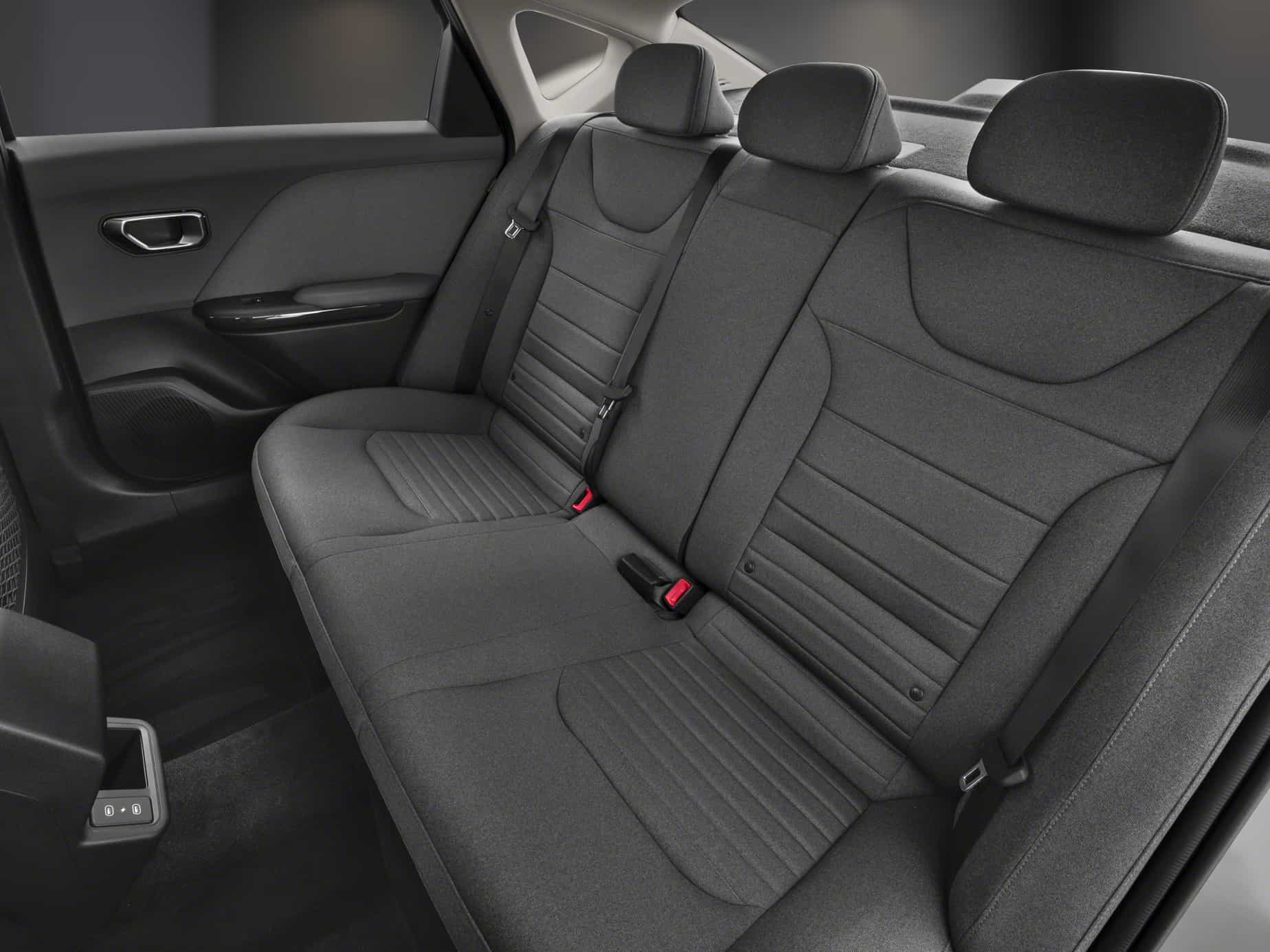 2025 Kia K4 Ex + - Image 9