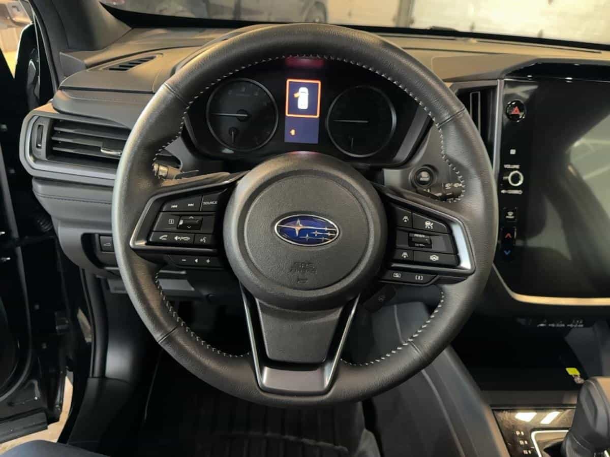 2025 Subaru Forester Limited *AWD *TOIT PANO *CUIR *GPS *CARPLAY *BLUETOOTH - Image 14