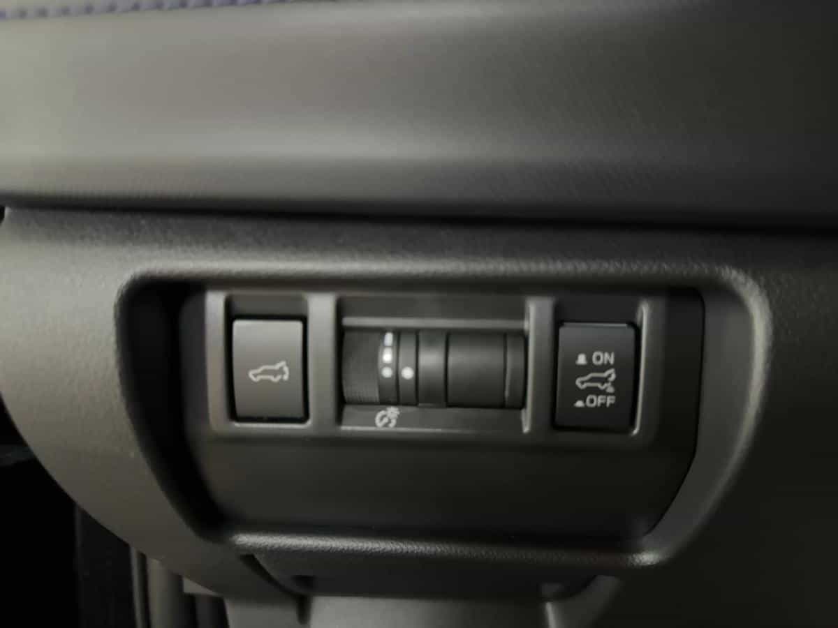 2025 Subaru Forester Limited *AWD *TOIT PANO *CUIR *GPS *CARPLAY *BLUETOOTH - Image 25