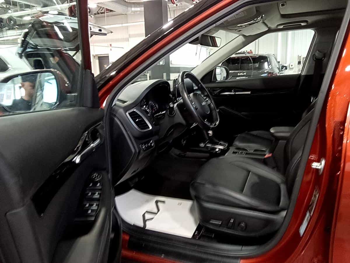 2022 Kia Seltos SX Turbo *AWD *TOIT *CUIR *GPS *CARPLAY *BLUETOOTH - Image 12