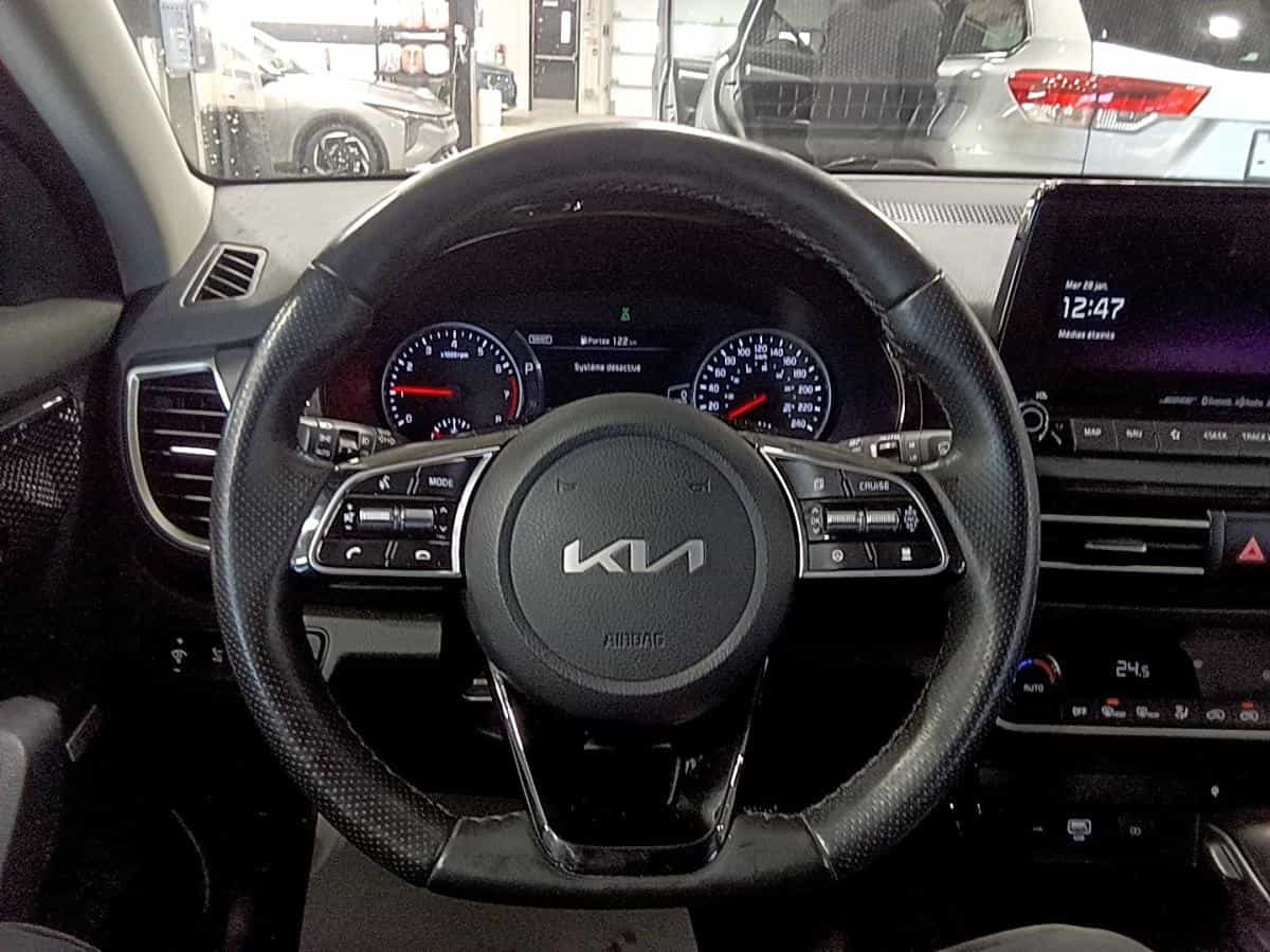 2022 Kia Seltos SX Turbo *AWD *TOIT *CUIR *GPS *CARPLAY *BLUETOOTH - Image 15