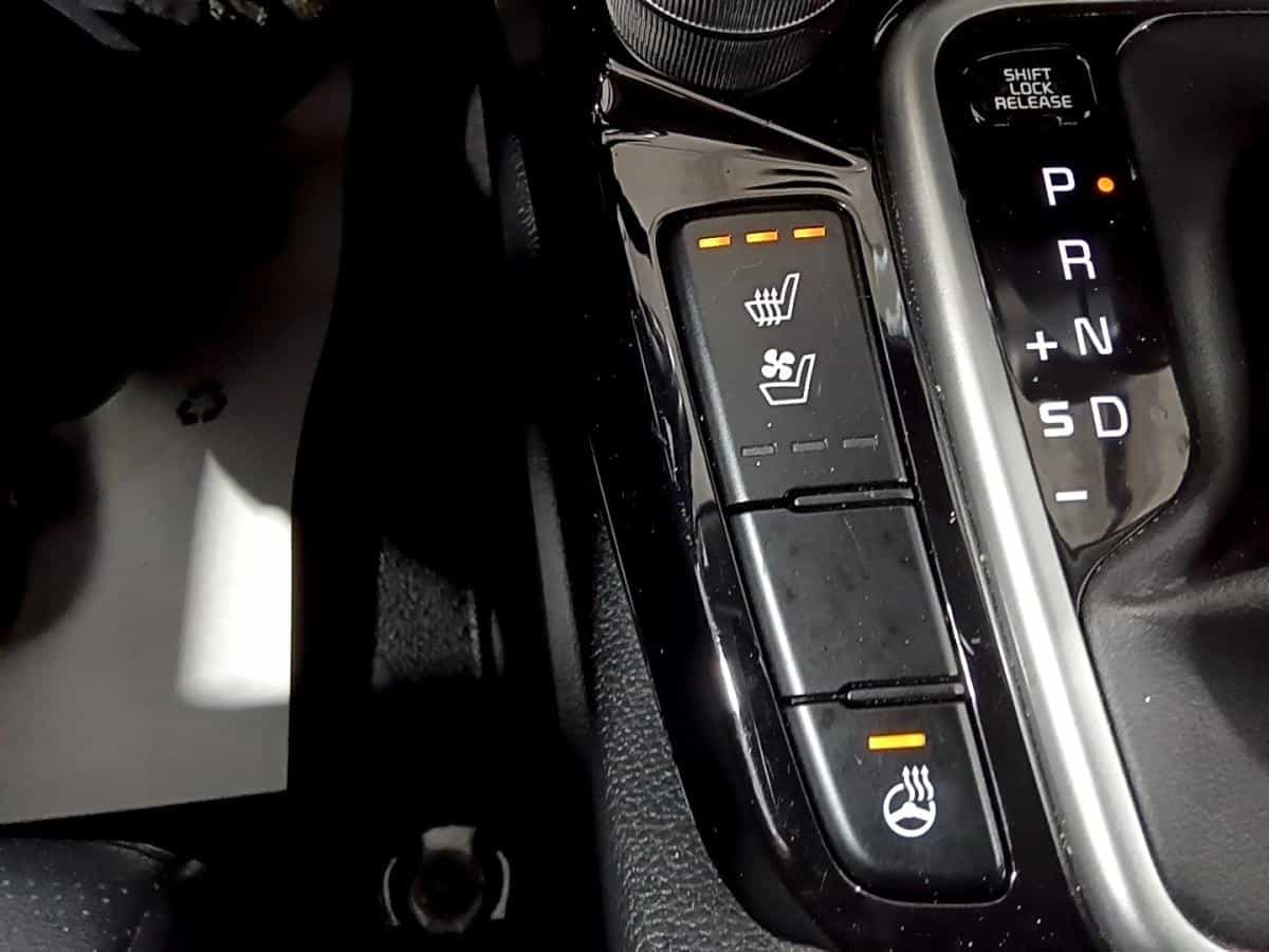 2022 Kia Seltos SX Turbo *AWD *TOIT *CUIR *GPS *CARPLAY *BLUETOOTH - Image 30