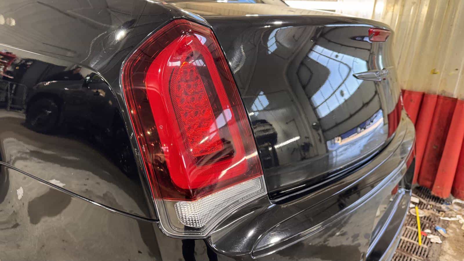 2022 Chrysler 300 Touring L *V6 *Cuir *Carplay *Caméra *Bizone - Image 12