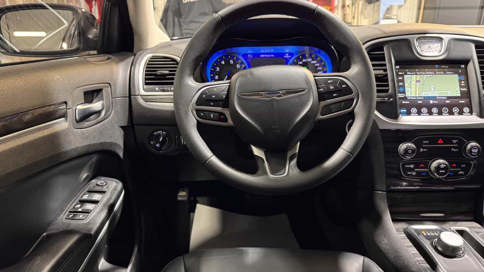 2022 Chrysler 300 Touring L *V6 *Cuir *Carplay *Caméra *Bizone - Image 15