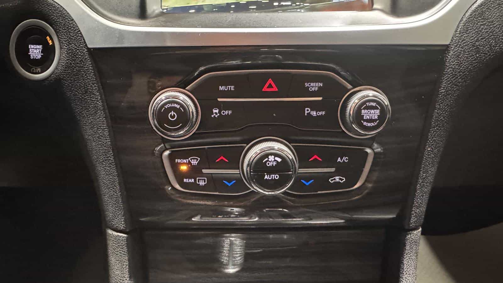 2022 Chrysler 300 Touring L *V6 *Cuir *Carplay *Caméra *Bizone - Image 35