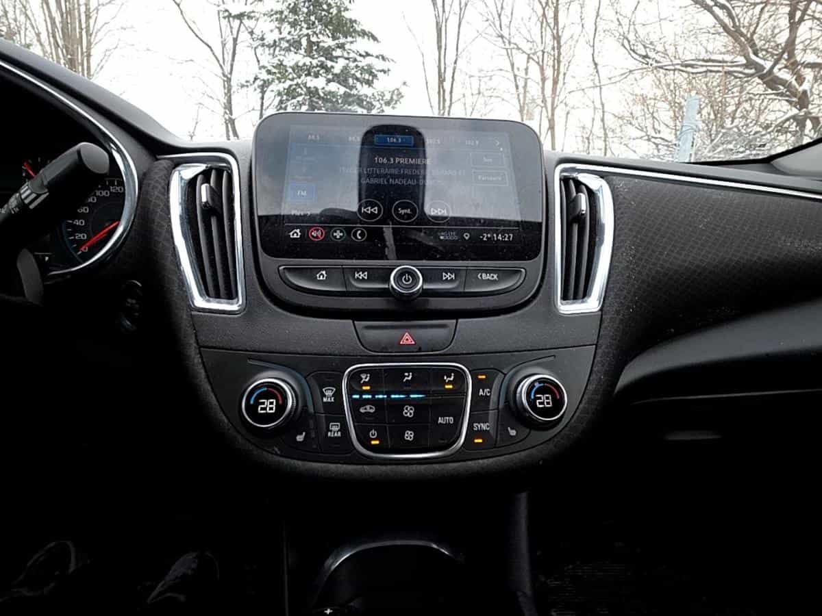 2019 Chevrolet Malibu Berline LT *SIÈGES CHAUFFANTS *CRUISE *BLUETOOTH *A/C - Image 17