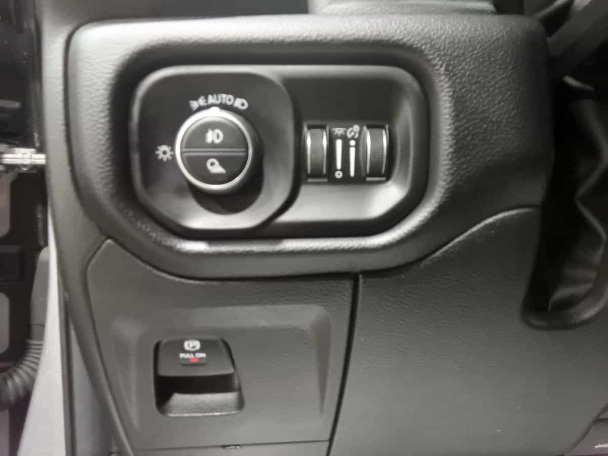 Image 23 RAM 1500 Rebel 4X4 *V6 *Turbo *Crewcab *Box 5'7 *Caméra 2025