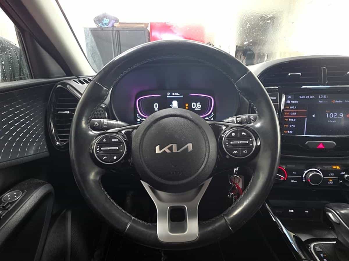 2023 Kia Soul Ex+ *Toit *Cruise *Carplay *Bluetooth *Caméra *A/C - Image 10