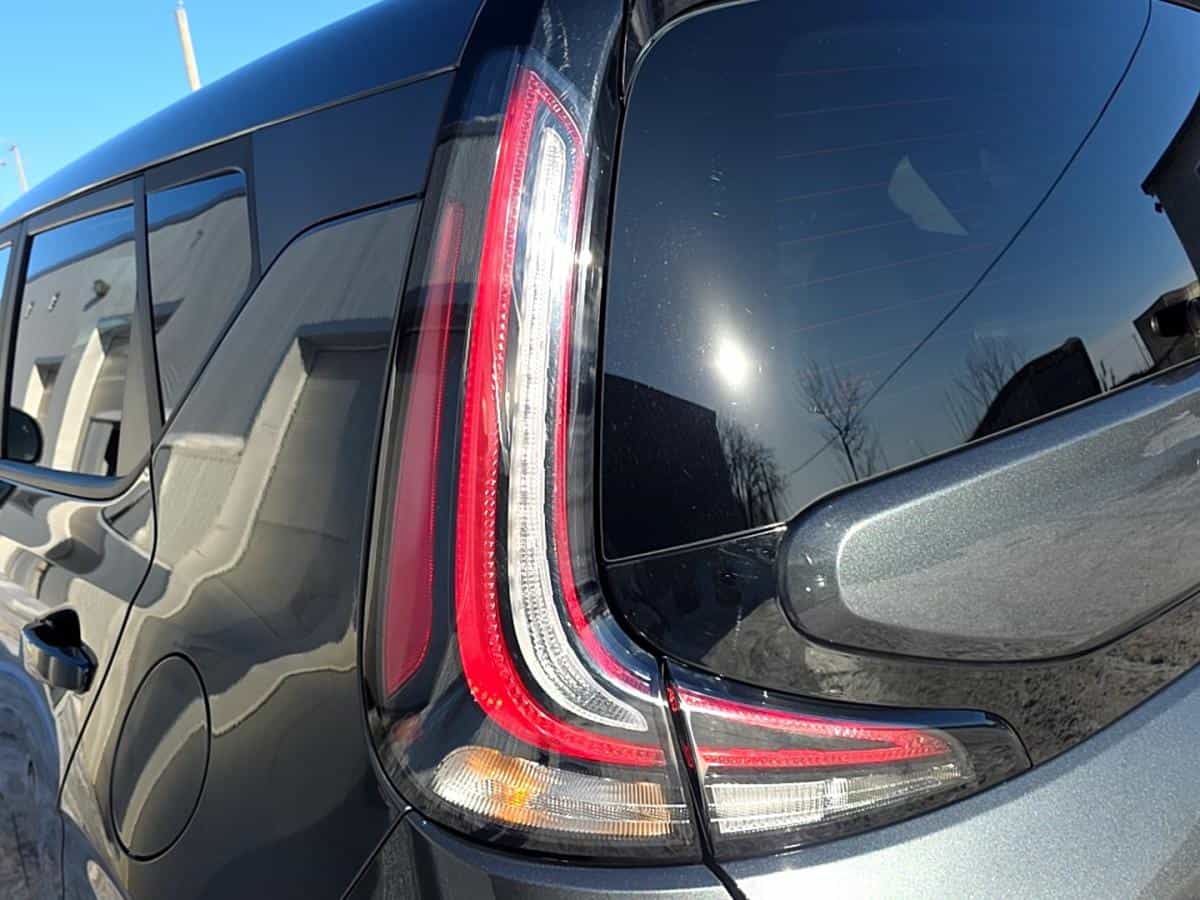 2023 Kia Soul Ex+ *Toit *Cruise *Carplay *Bluetooth *Caméra *A/C - Image 12