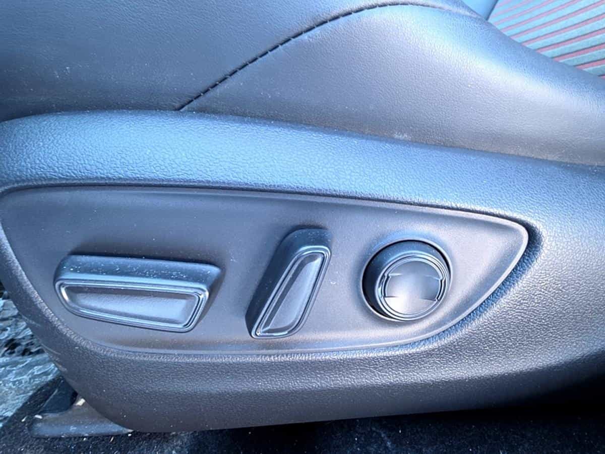 2023 Toyota Rav4 Prime Xse *Awd *Toit *Cuir *Cruise *Carplay *Bluetooth *Bizone - Image 10