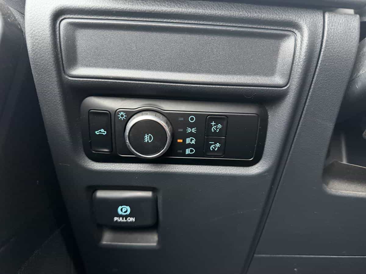 2024 Ford F-150 XLT cabine SuperCrew 4RM caisse de 5,5 pi - Image 16