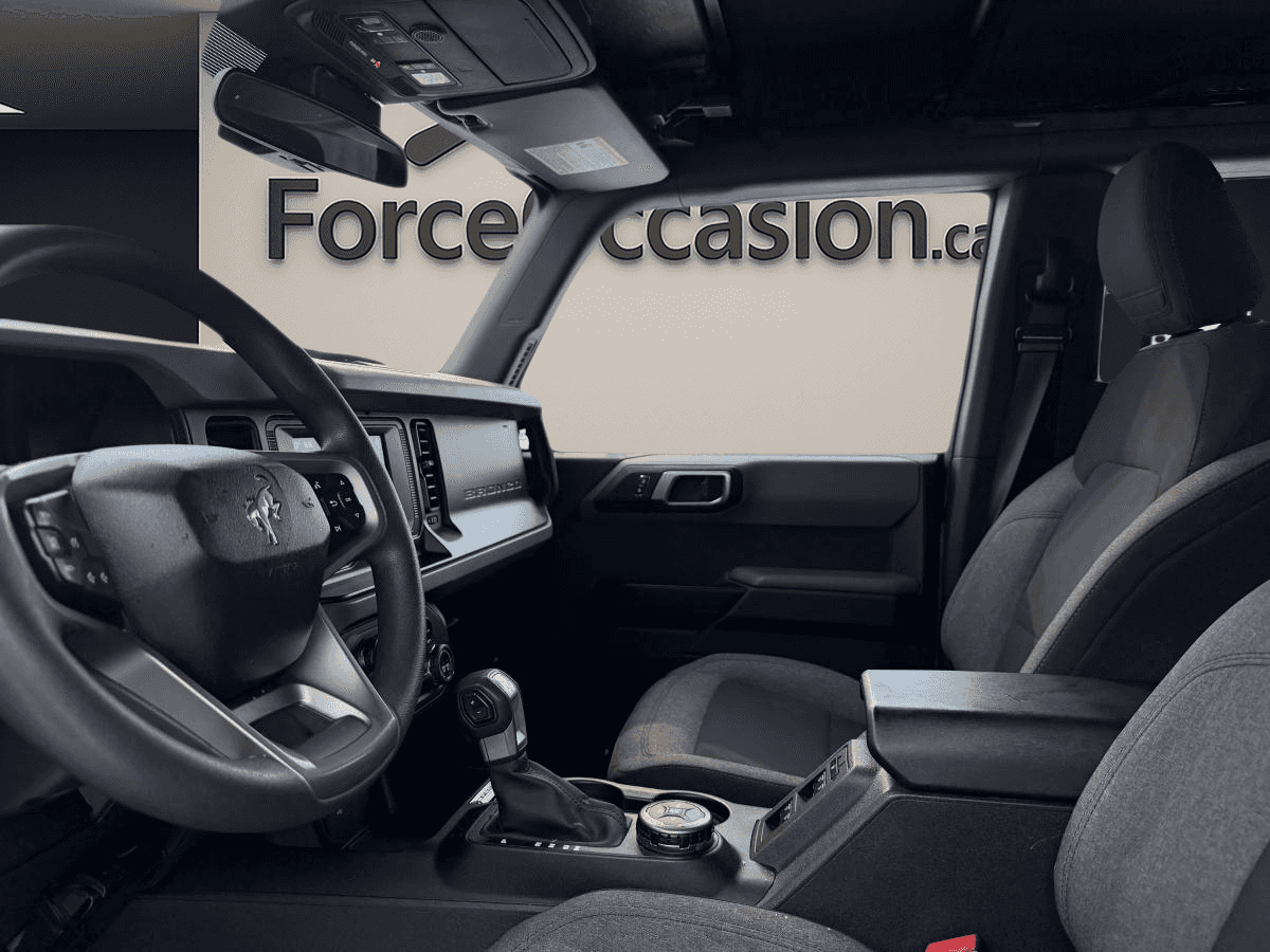 2021 Ford Bronco de base 4 portes 4x4 - Image 11