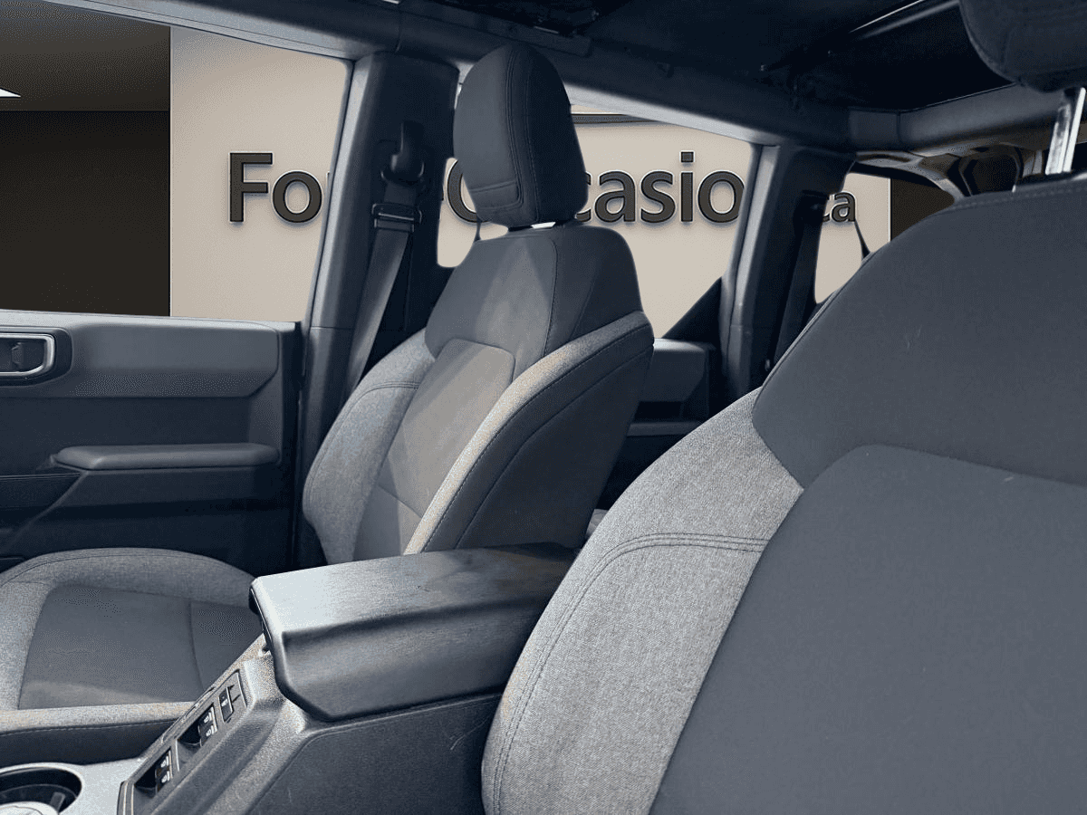 2021 Ford Bronco de base 4 portes 4x4 - Image 12