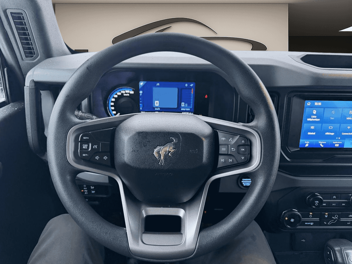 2021 Ford Bronco de base 4 portes 4x4 - Image 13