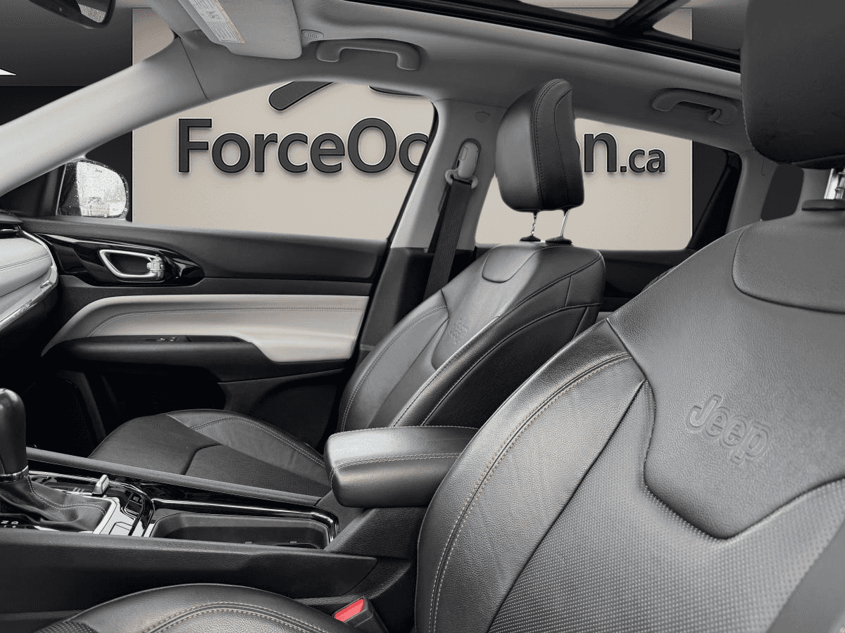 2022 Jeep Compass Limited 4x4 - Image 11