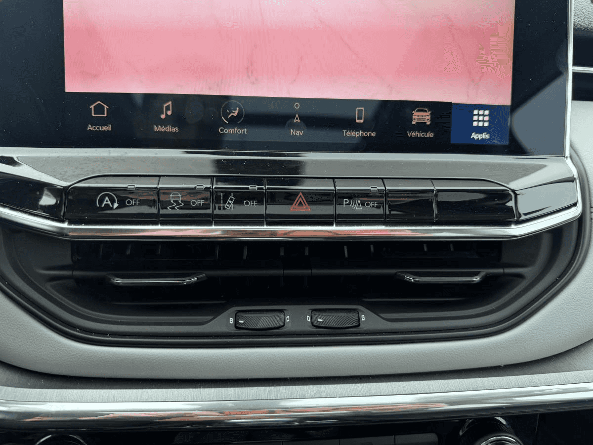 2022 Jeep Compass Limited 4x4 - Image 17