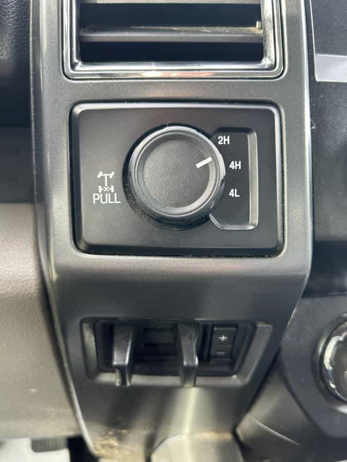 Image 19 Ford Super Duty F-250 SRW XLT cabine double 4RM caisse de 6,75 pi 2022