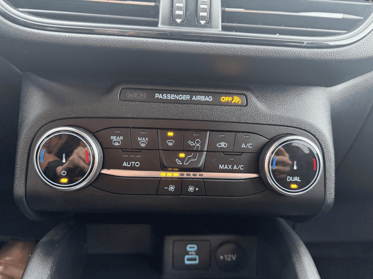 2023 Ford Escape ST-Line TA - Image 19