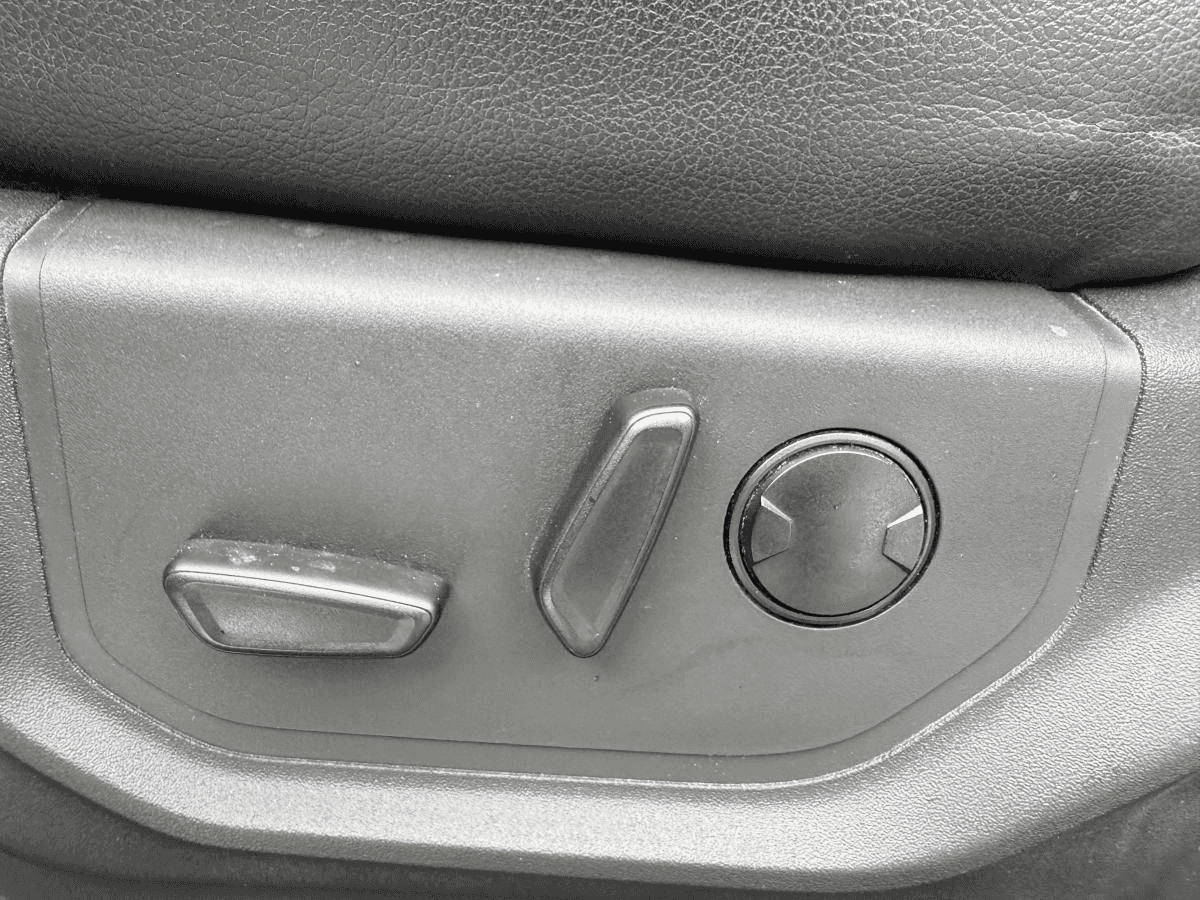 Image 13 Ford Super Duty F-250 SRW LARIAT cabine 6 places 4RM caisse de 6,75 pi 2022