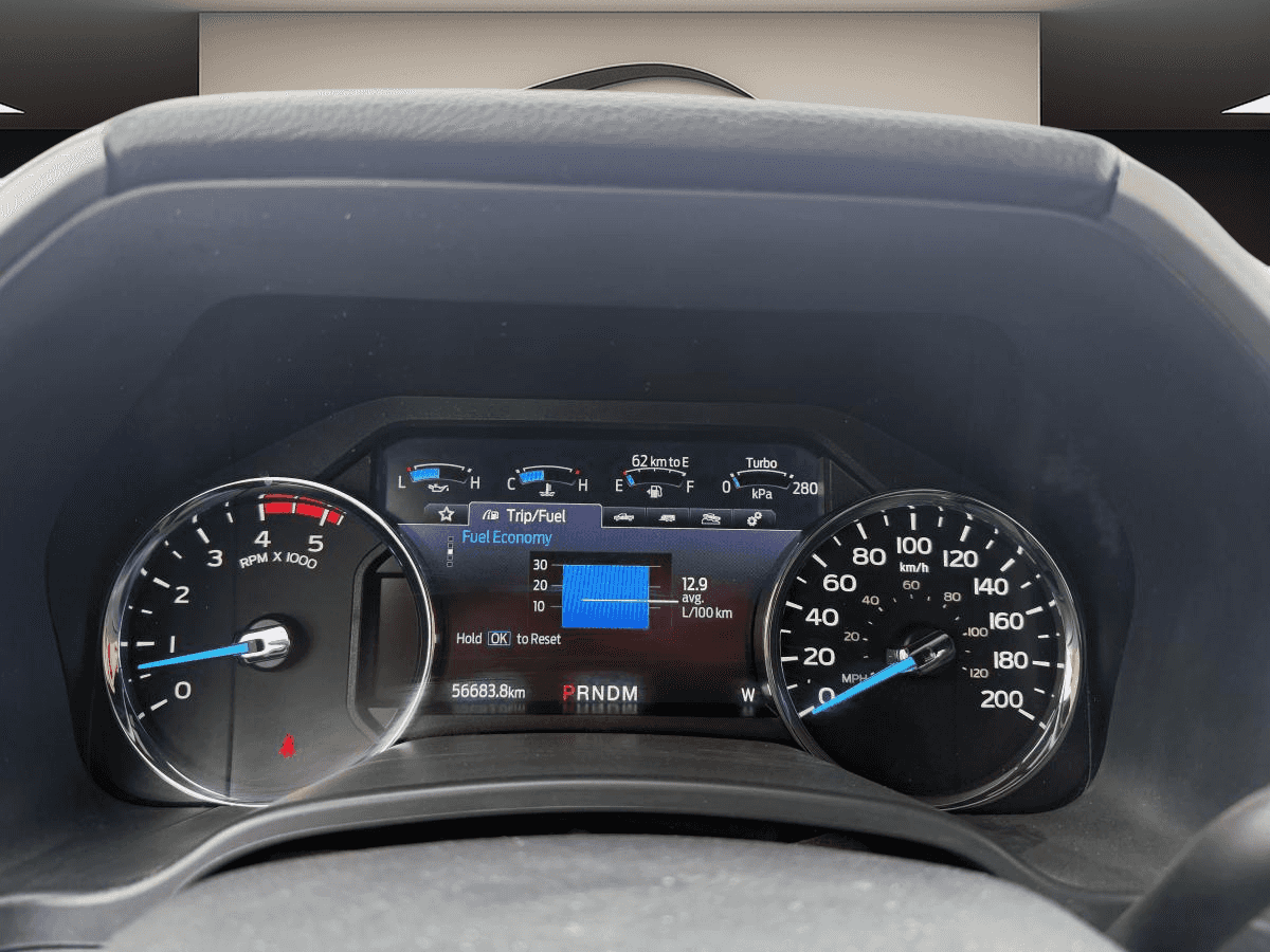 2022 Ford Super Duty F-250 SRW LARIAT cabine 6 places 4RM caisse de 6,75 pi - Image 17