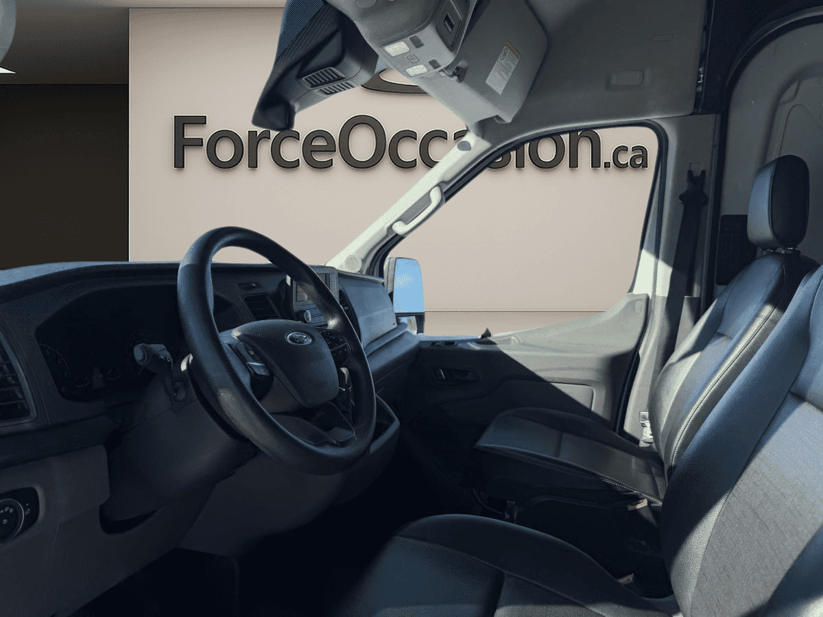 2024 Ford Transit Cargo Van T-250 EL PA toit surélevé 148 po PNBV de 9 070 lb - Image 8