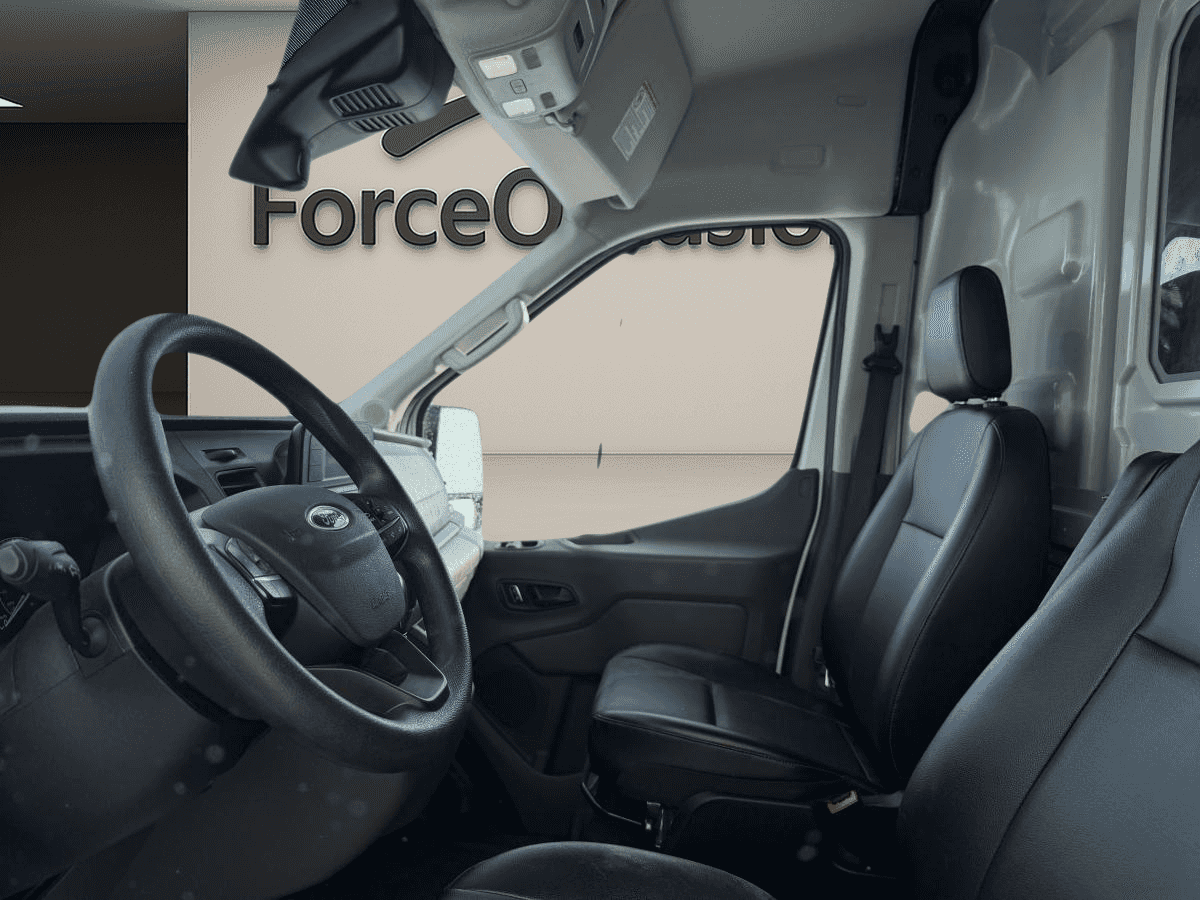 Image 11 Ford Transit Cargo Van T-250 PA toit moyen 148 po PNBV de 9 070 lb 2024