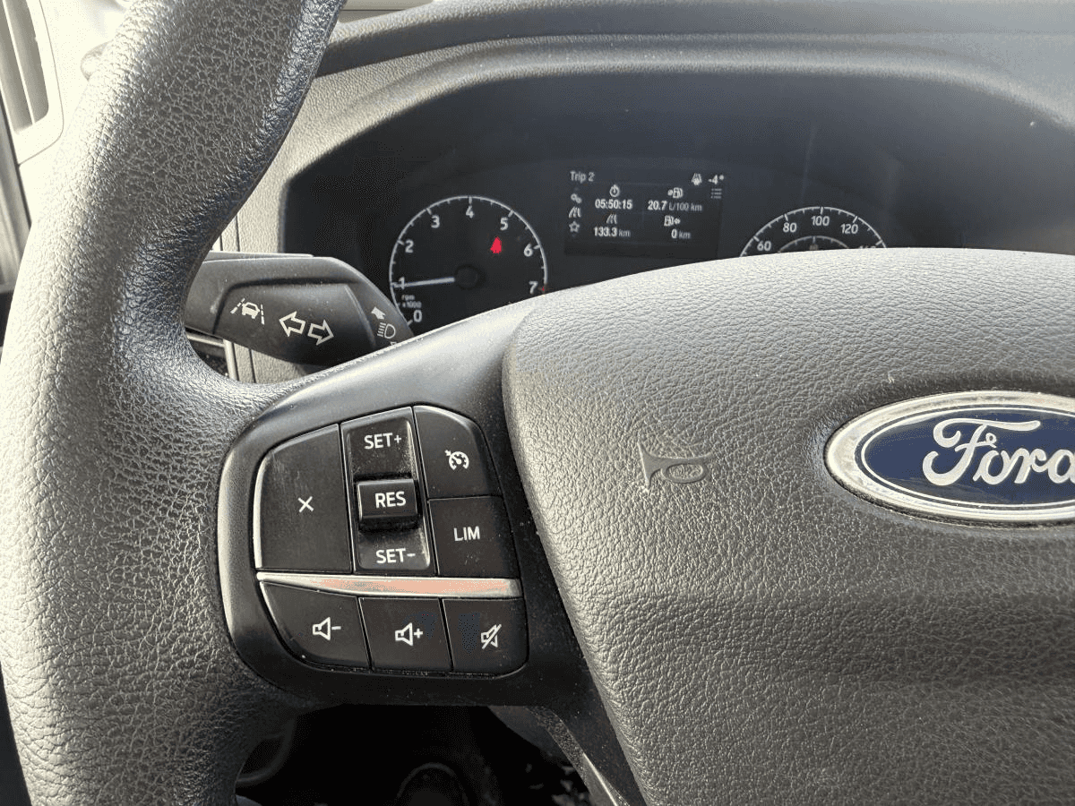 Image 14 Ford Transit Cargo Van T-250 PA toit moyen 148 po PNBV de 9 070 lb 2024