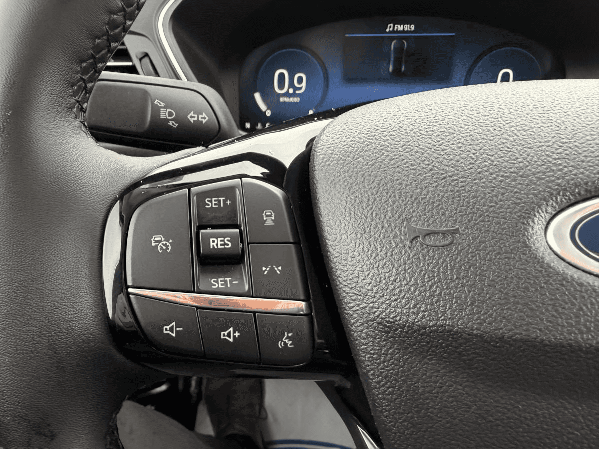 Image 13 Ford Escape Platinum TI 2025