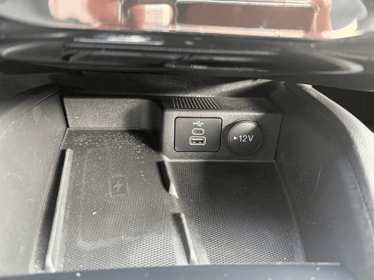 2025 Ford Escape Platinum TI - Image 18