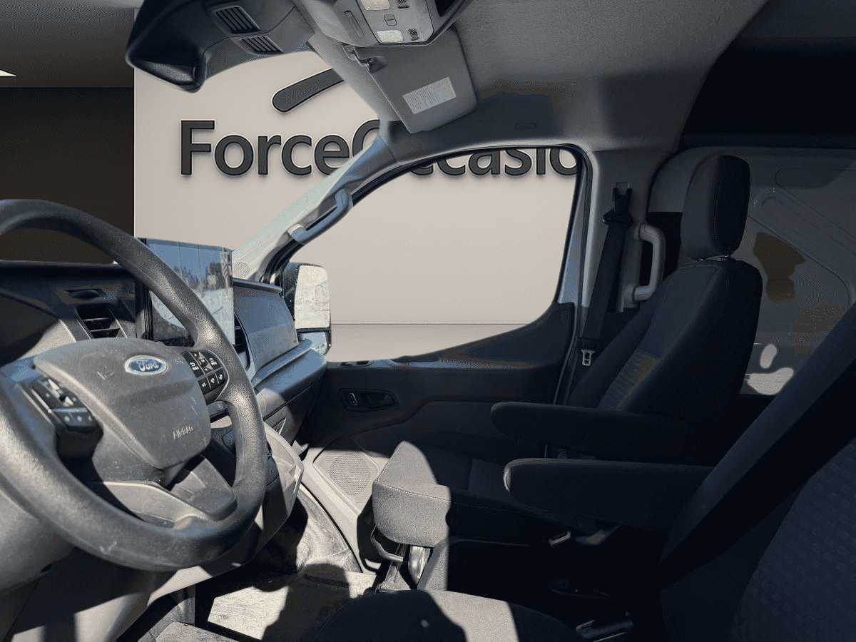 2022 Ford Transit Cargo Van T-350 PA toit bas 130 po PNBV de 9 500 lb - Image 7