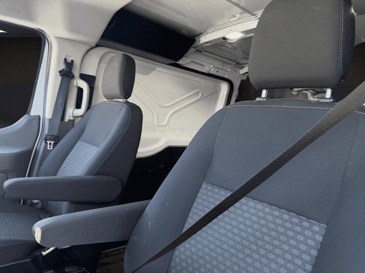 2022 Ford Transit Cargo Van T-350 PA toit bas 130 po PNBV de 9 500 lb - Image 8