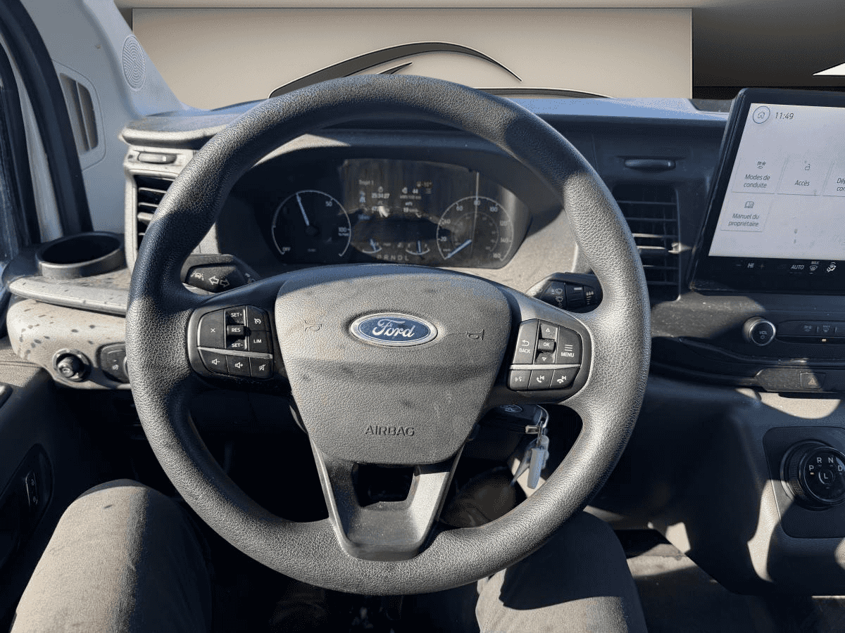 2022 Ford Transit Cargo Van T-350 PA toit bas 130 po PNBV de 9 500 lb - Image 9