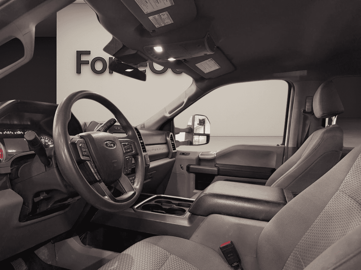 Image 11 Ford Super Duty F-250 SRW XLT cabine 6 places 4RM caisse de 8 pi 2022