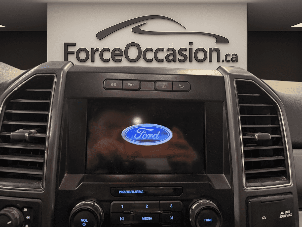 Image 17 Ford Super Duty F-250 SRW XLT cabine 6 places 4RM caisse de 8 pi 2022