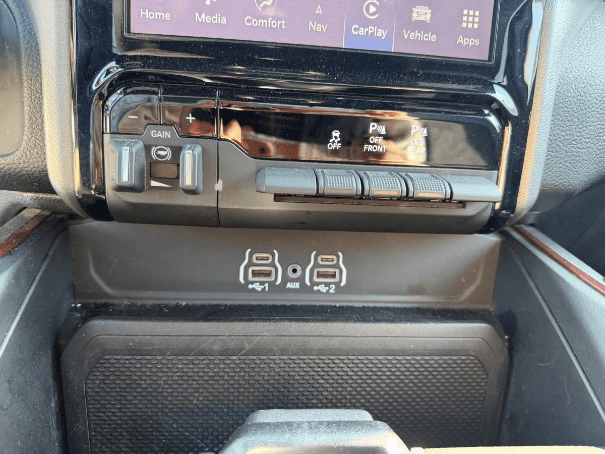 Image 17 RAM 1500 Rebel cabine d'équipe 4x4 caisse de 5 pi 7 po 2025