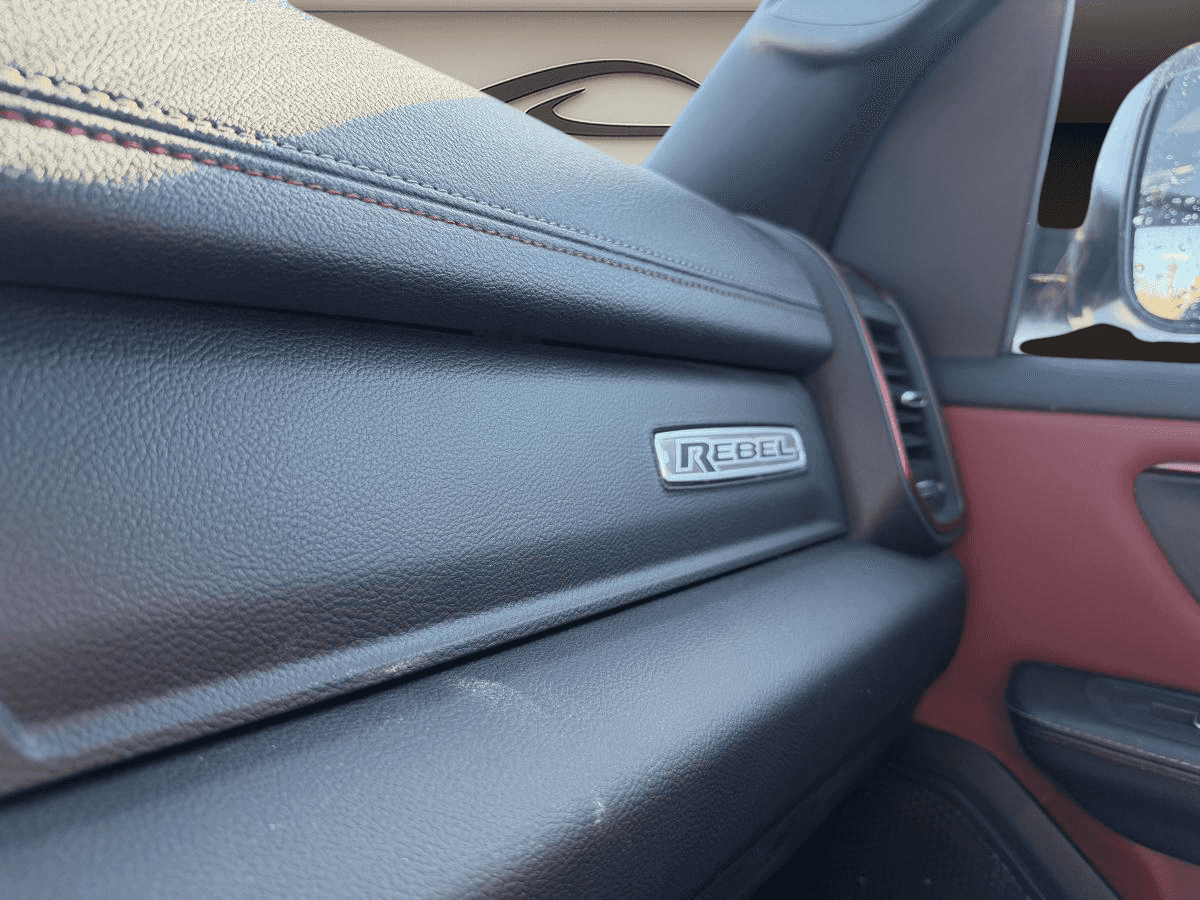 Image 19 RAM 1500 Rebel cabine d'équipe 4x4 caisse de 5 pi 7 po 2025