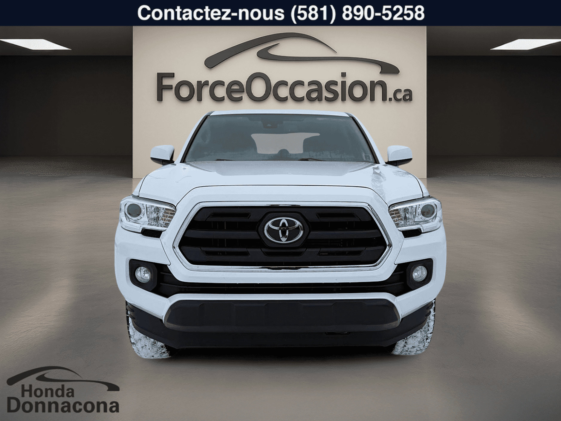 2019 Toyota Tacoma Sr5 V6 - Bas Millage - - Image 3