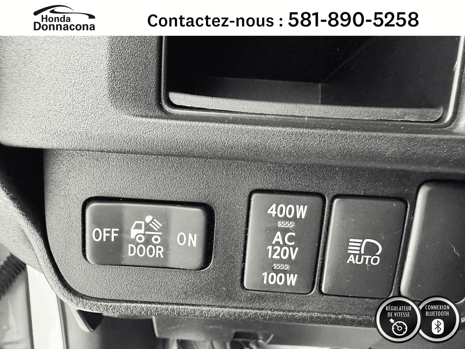 2019 Toyota Tacoma Sr5 V6 - Bas Millage - - Image 11