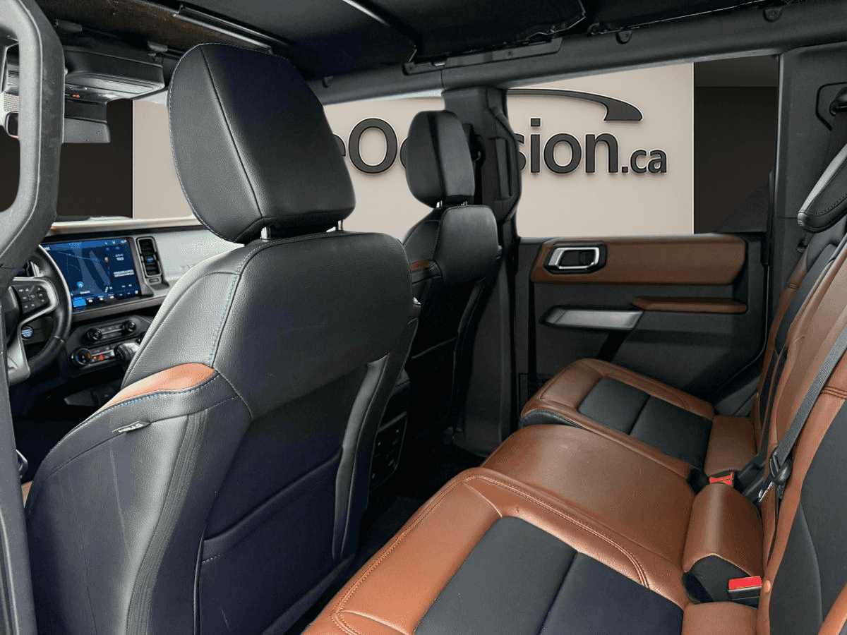 2022 Ford Bronco Outer Banks - Image 10