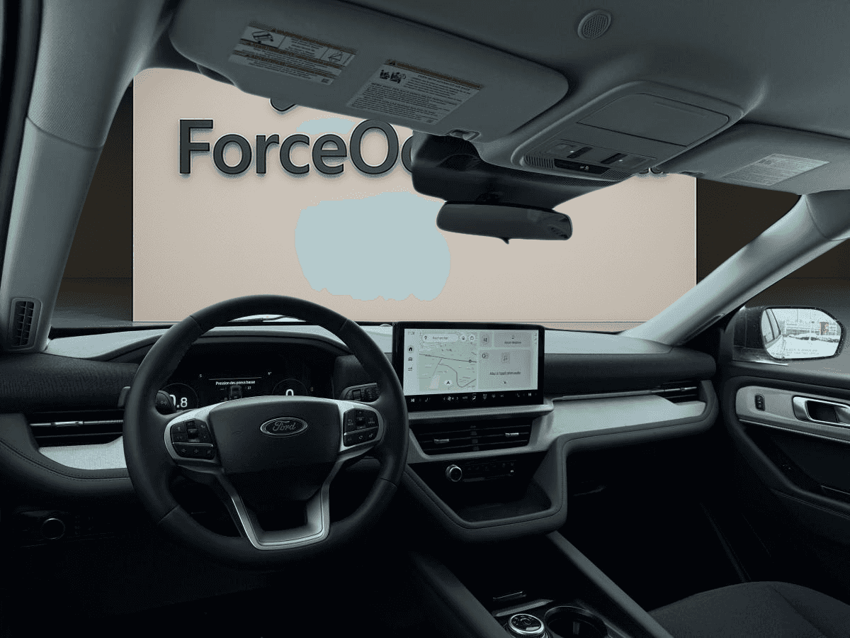 2025 Ford Explorer Active 4RM - Image 13