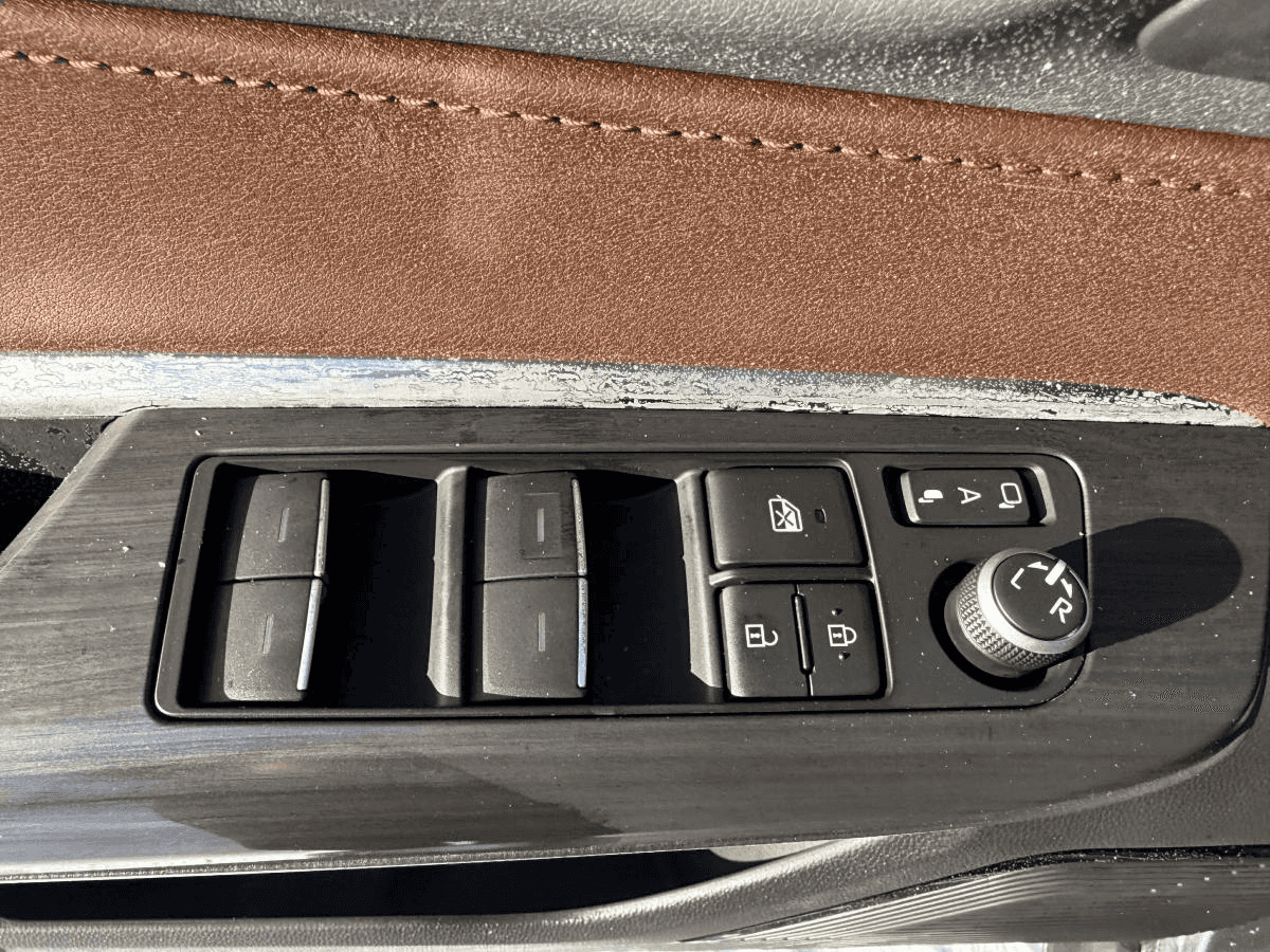 Image 12 Toyota Venza Le Ti 2021