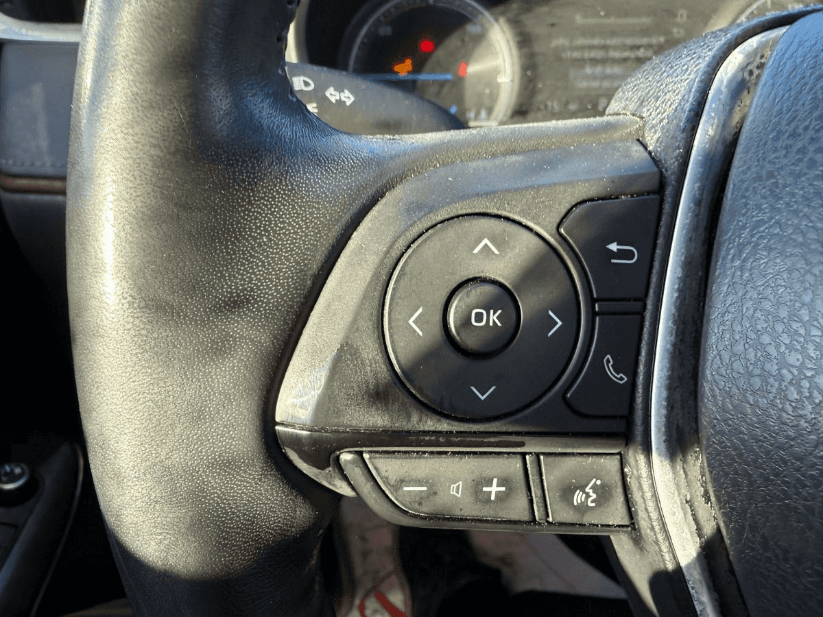 Image 21 Toyota Venza Le Ti 2021