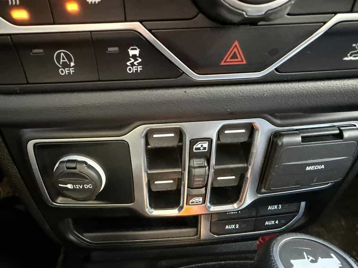 2024 Jeep Wrangler Sahara* Volant Chauffant* Sieges Chauffant* Camera* - Image 19